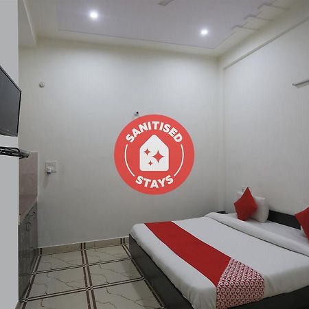 โอโย 15749 พลพิหริธรรม Hotel วรินดาวัน ภายนอก รูปภาพ