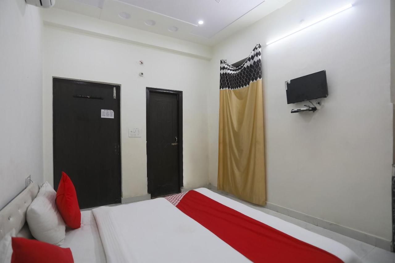 โอโย 15749 พลพิหริธรรม Hotel วรินดาวัน ภายนอก รูปภาพ